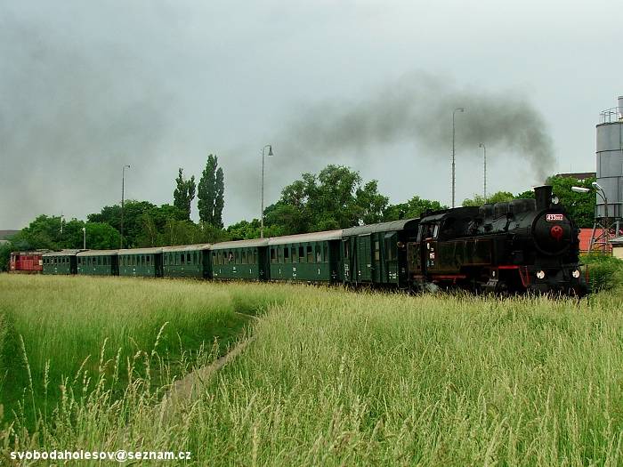 matej-433-002-holesov