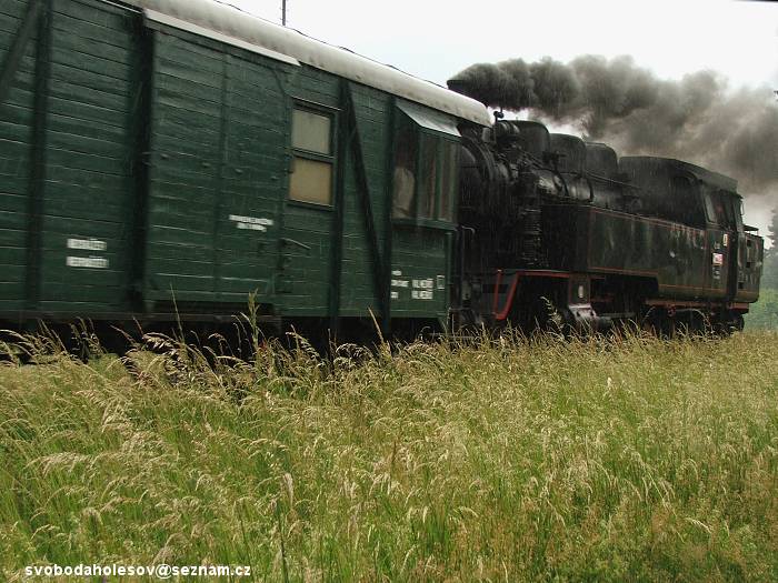 matej-433-002--holesov-prselo